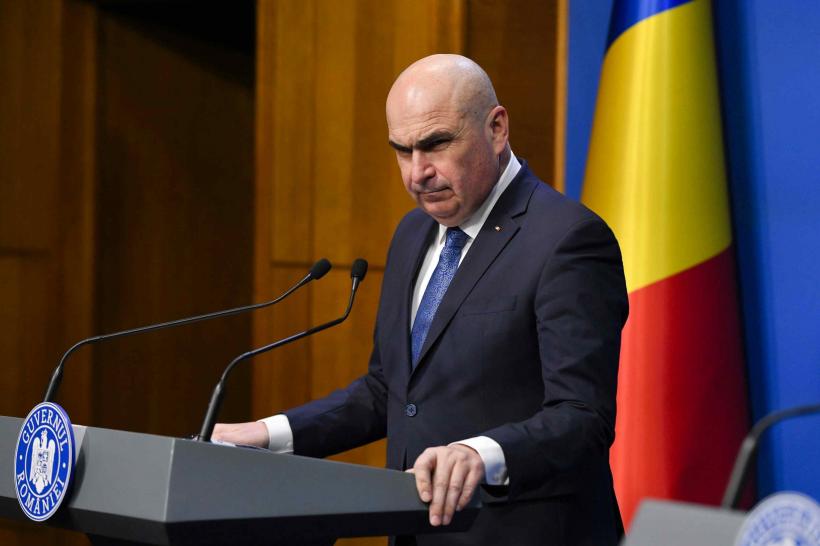 Sondaj CURS: 58 % dintre români spun că premierul Bolojan ar trebui să demisioneze; AUR - 34 % în intenţia de vot