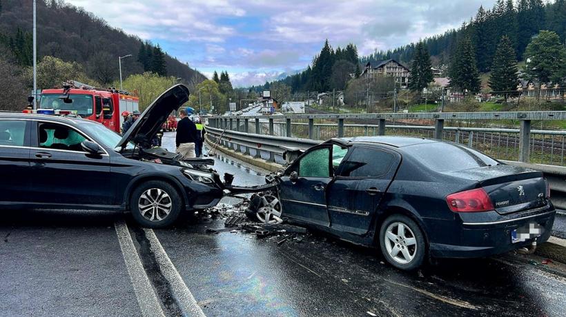 Trafic blocat pe A1 și DN1, după un incendiu și un accident rutier