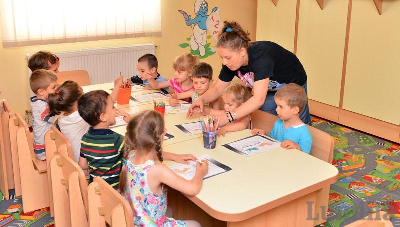Abilitățile dezvoltate în primii ani pot proteja creierul copiilor afectați de stres