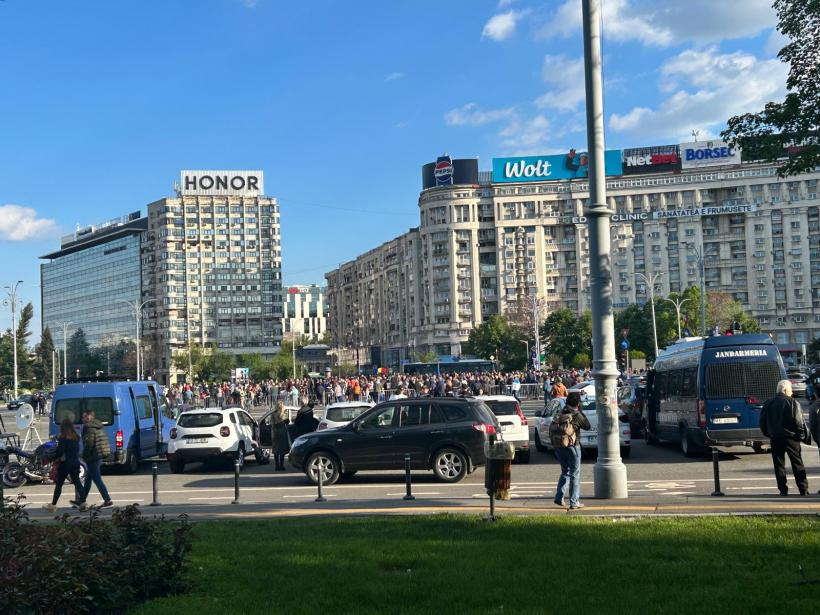 Manifestație de susținere a premierului Ilie Bolojan în București 19006698