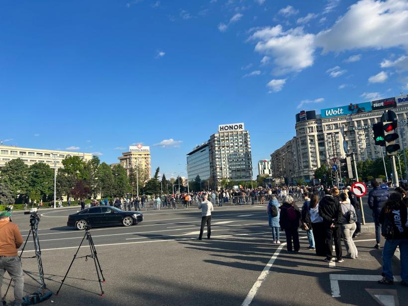 Manifestație de susținere a premierului Ilie Bolojan în București 19006699