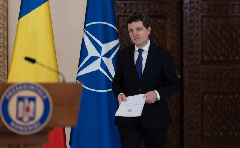 Președintele Nicușor Dan i-a decorat pe eroii Stelei la 40 de ani de la victoria din Sevilla