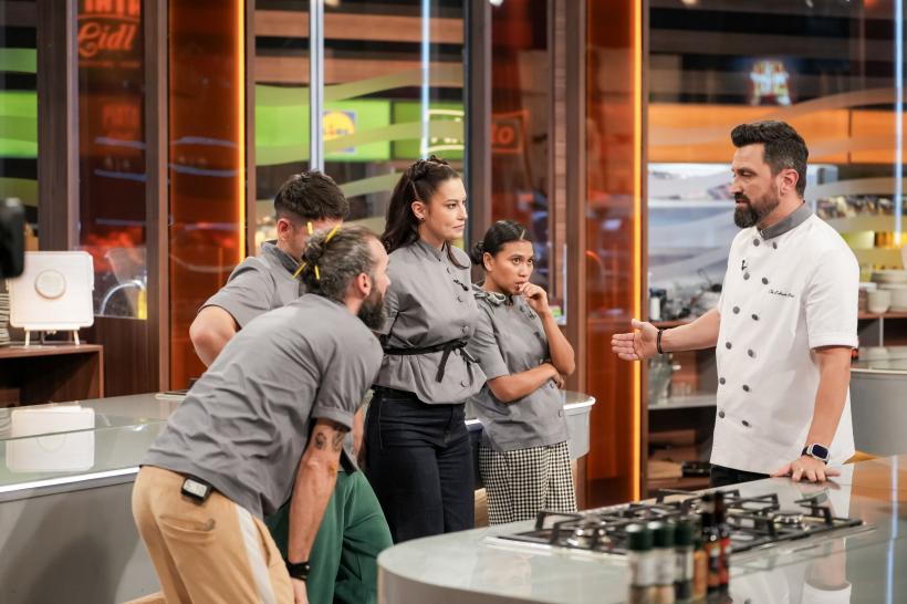Chefi la cuțite, lider de audiență. Ionela Românianu a abandonat competiția, iar Bianca Podosu a fost eliminată. Diseară, Chef Sautner aruncă-n joc o amuletă surprinzătoare