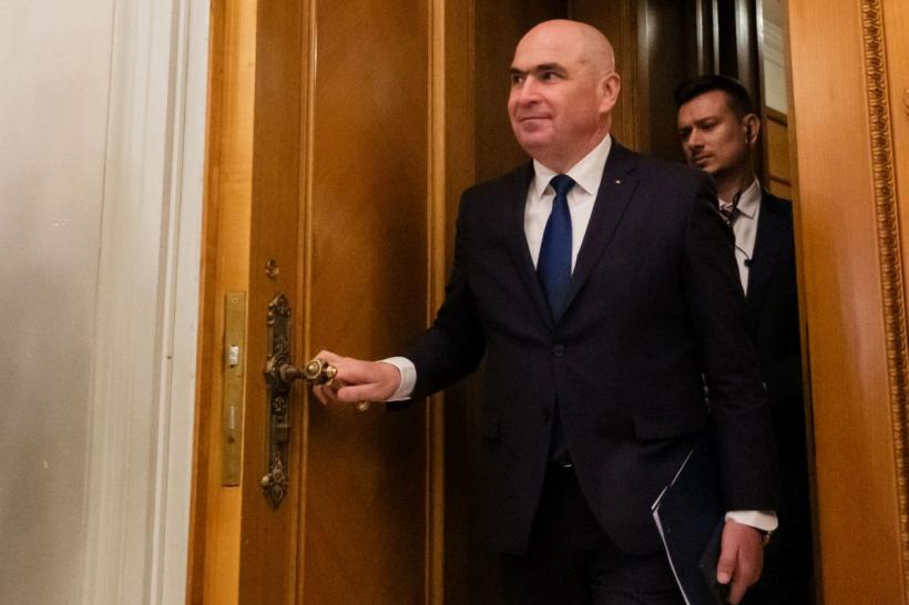 Criză majoră în PNL după căderea Guvernului Ilie Bolojan: liderul pierde sprijinul intern, partidul se fracturează