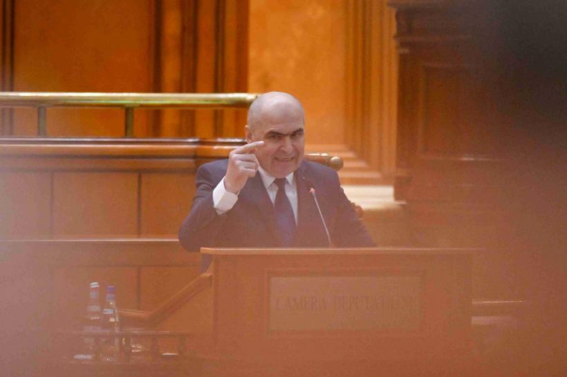 Bolojan l-a egalat pe Cîțu. 281 de voturi din Parlament l-au trimis acasă. Trei din cei patru prim-vicepreședinți PNL vor să continuie guvernarea
