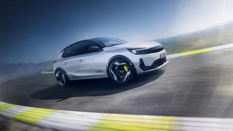 Cea mai rapidă Corsa: Mic, dar furios