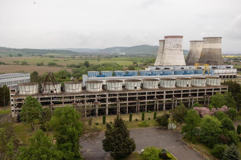 Bolojan, pe șantierul de la Iernut: proiectul energetic început în 2016 trebuie terminat anul acesta