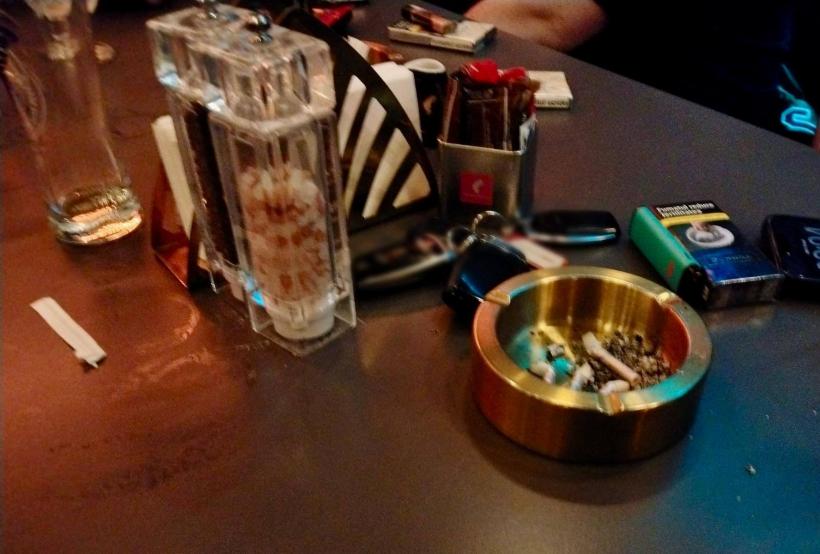 Amenzi record în restaurantele unde se fuma „la liber”