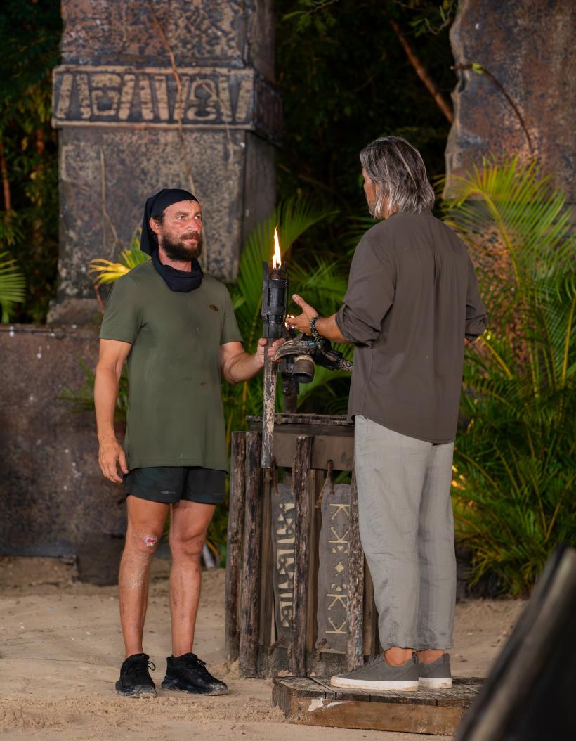 Flacăra lui Marian Godină a fost stinsă la Survivor, aseară, într-o ediție, lider de audiență! 19007897