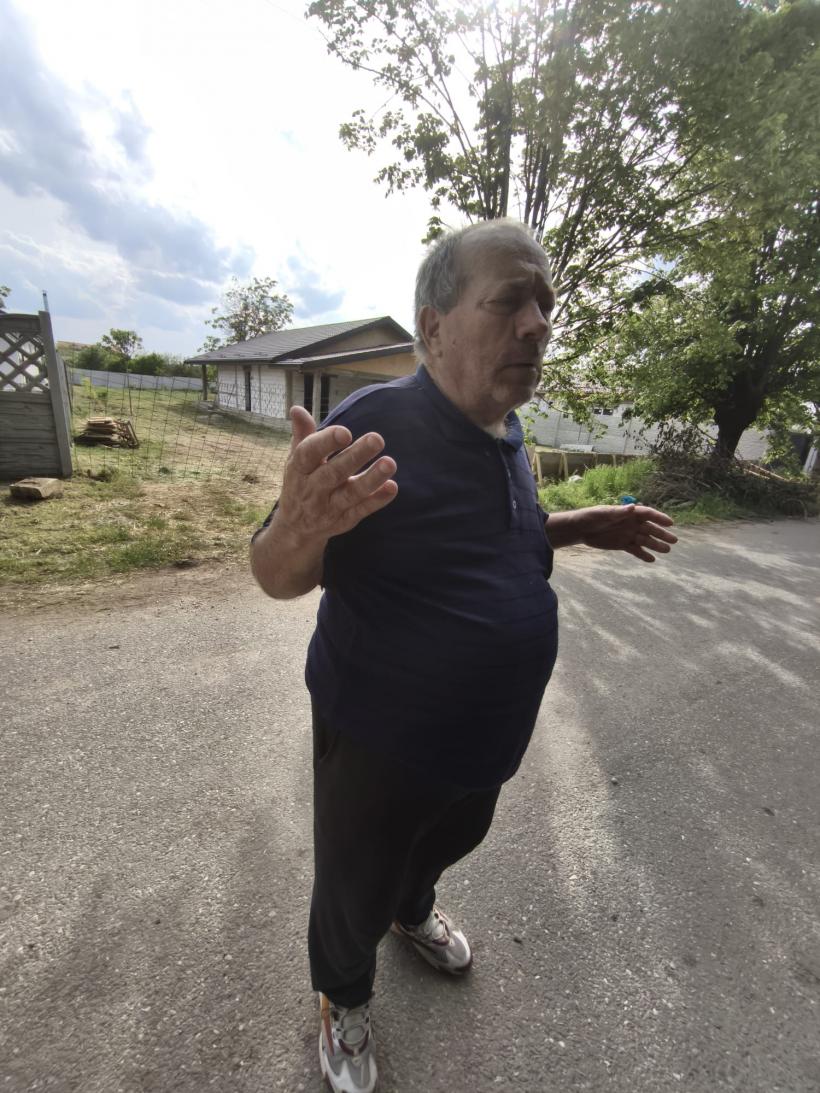 REPORTAJ: Ziua Propagandei Finale la Budeștii de Călărași. Poveste de coasă într-un cimitir sovietic din Bărăgan 19007758