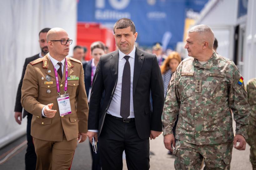 Radu Miruță: România nu mai poate fi doar un consumator de securitate. Strategia prin care țara vrea să devină un jucător important în industria de apărare