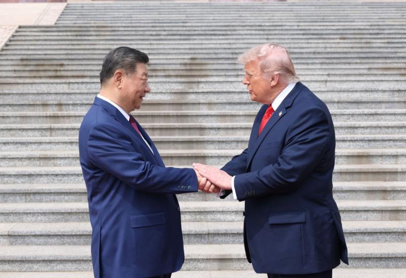 Summitul de la Beijing: Cordialitate la suprafață, tensiuni majore în culise
