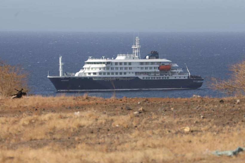 Vești bune pentru pasagerii navei afectate de hantavirus: Toți turiștii evacuați în Olanda au fost declarați sănătoși