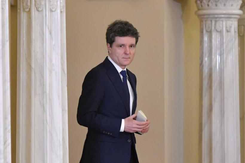 Nicușor Dan îndeamnă la combaterea extremismului religios