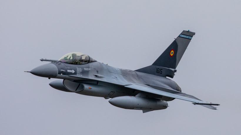 Confirmare de la Bruxelles: Pilot român sub comandă NATO a doborât o dronă în Baltica