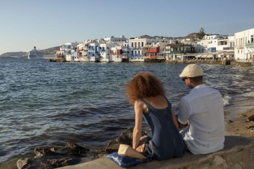Insula din Grecia unde românii își cumpără case de vacanță