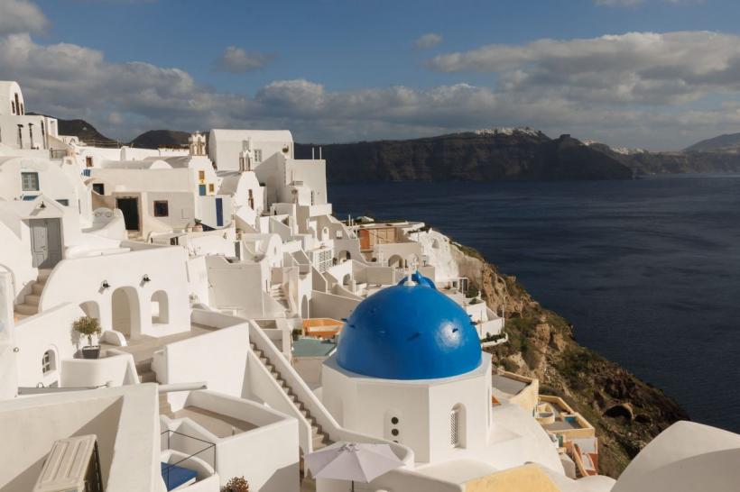 Insula din Grecia unde românii își cumpără case de vacanță 19009358