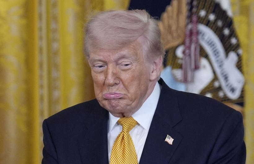 Doi polițiști americani îl dau în judecată pe Trump. Șeful Casei Albe, acuzat că îi răsplătește pe cei ce comit violențe în numele lui 19009529