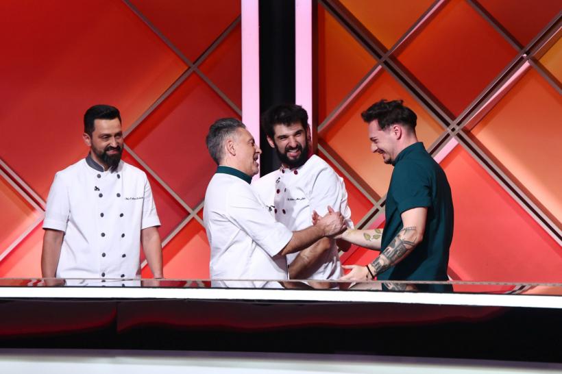 Record de audiență cu ediția Chefi la cuțite de ieri, care a stabilit semifinaliștii. Tunicile bej, conduse de Chef Ștefan, au intrat primele în Semifinală, câștigând ultimul battle 19009588
