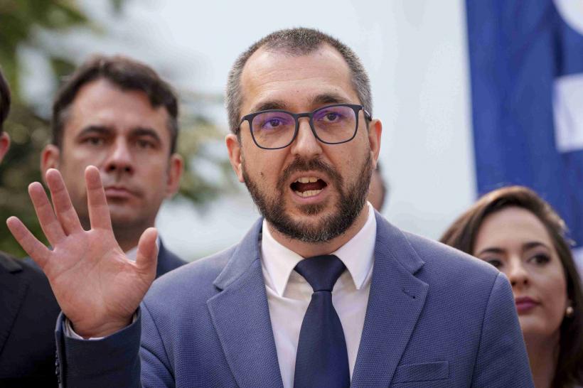Vlad Voiculescu, în centrul unui scandal public din cauza unui mesaj publicat pe Facebook