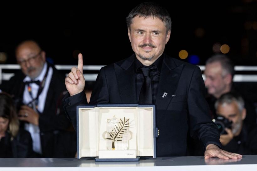 Mungiu, după triumful de la Cannes: „Nu sunt mândru de ceea ce le lăsăm copiilor noștri. Acest film este un angajament împotriva oricărei forme de fundamentalism”