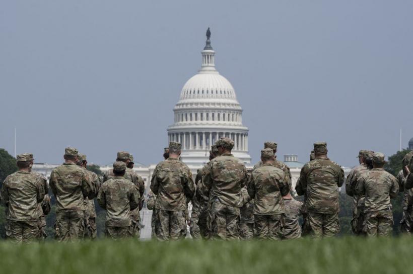 Donald Trump schimbă strategia SUA în Europa. Aliații NATO, presați să își apere singuri continentul