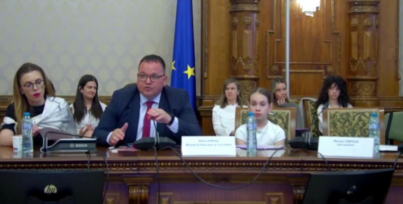 O elevă de clasa a V-a a emoționat România în fața ministrului Educației: „Am primit 27 de cărți de citit și n-am înțeles niciuna. Suntem la zero.” Discursul dur al elevei a devenit viral