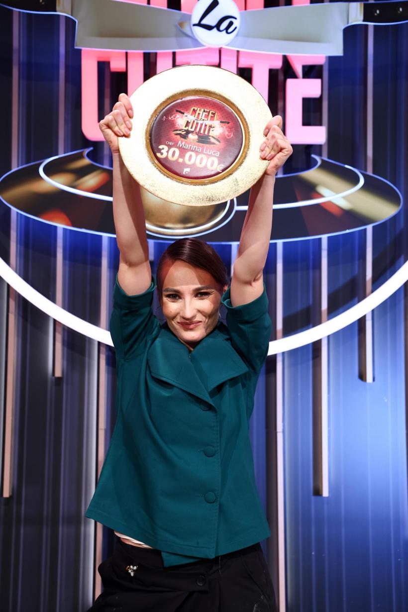 Cine a câștigat Chefi la cuțite sezonul 17. Marina Luca a obținut premiul de 30.000 de euro. Povestea concurentei care a cucerit juriul 19010392