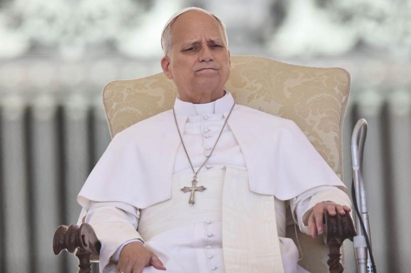 Gest impresionant al Papei Leon: A alergat să ajute un bărbat care a leșinat în Piața Sfântul Petru