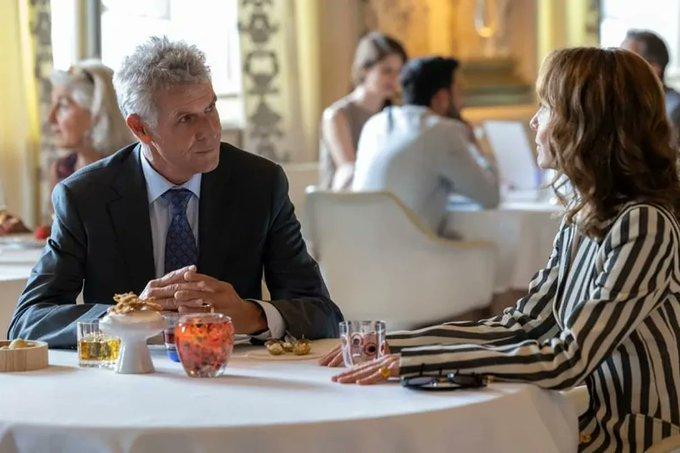 Veste tristă pentru fanii „Emily in Paris”. Un cunoscut actor a murit