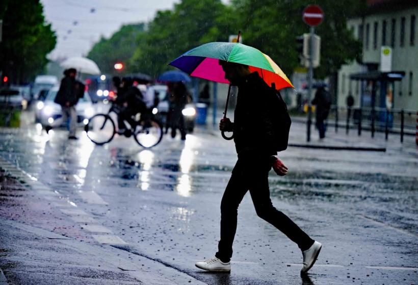 Avertizare meteo imediată! Ploi torențiale, vijelii și grindină. Iată lista localităților afectate