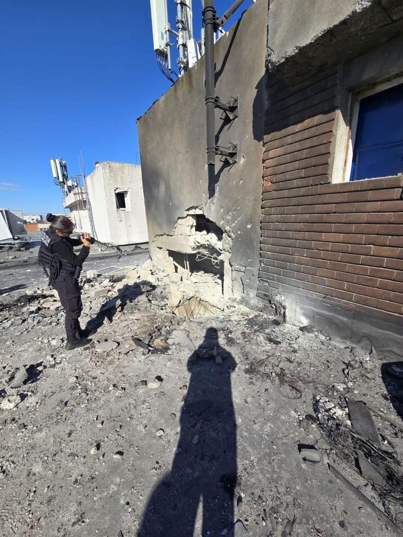 Cum arată apartamentul din Galați lovit de drona rusească. Explozia a zguduit orașul: „Am zis că e o bombă” 19010824