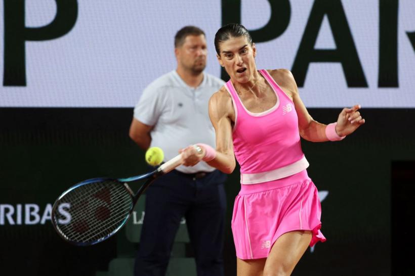 Sorana Cîrstea face spectacol la Roland Garros! Victorie devastatoare și calificare superbă în optimile de finală după 14 ani