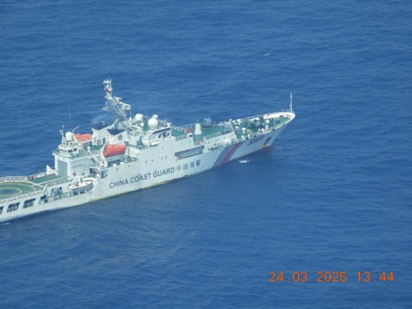 China a interceptat o fregată olandeză în Marea Chinei de Sud. Au fost trimise nave de război și avioane de luptă