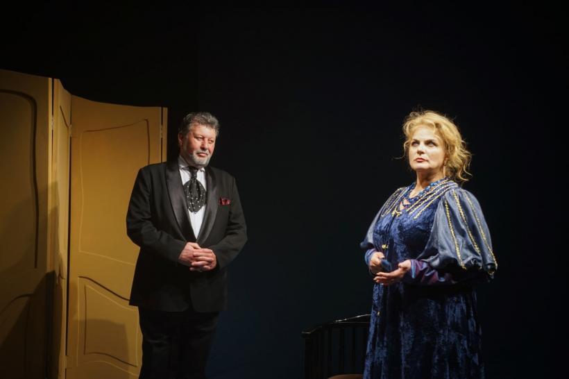„Celebritate”, adaptare liberă după romanul „Rivala” de Eric-Emmanuel Schmitt în premieră la Sala Studio a Naționalului ieșean 19011265