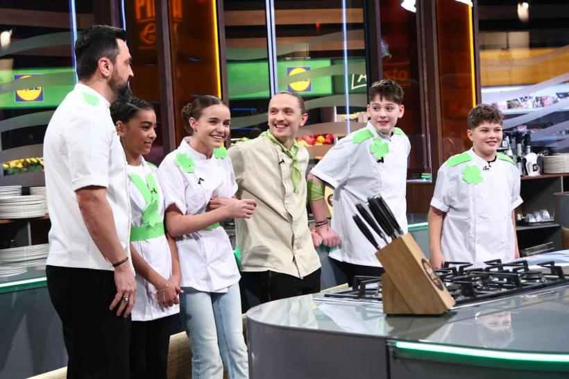 Întrecere savuroasă a echipelor de copii de la Chefi la cuțite – Viitorul are gust: diseară se desfășoară prima confruntare culinară. Jocul de început are ca premiu o amuletă! 19011281