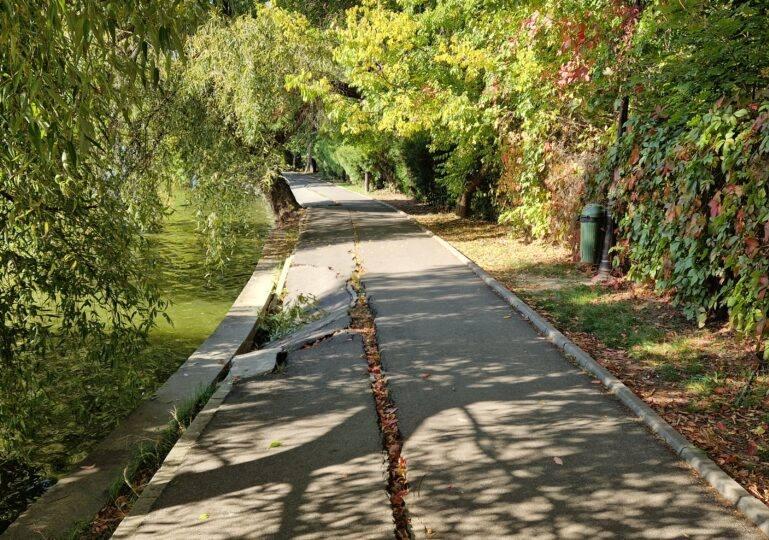 Se golește Lacul Herăstrău! PMB intervine în forță după ani de degradare a malurilor 19011320
