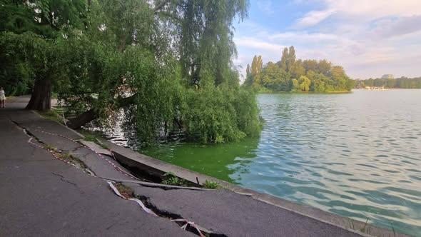Se golește Lacul Herăstrău! PMB intervine în forță după ani de degradare a malurilor 19011322
