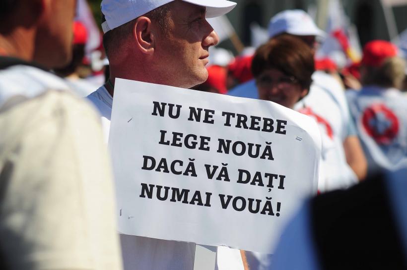 Proteste masive în București. Mii de angajați din sănătate au ieșit în stradă împotriva noii legi a salarizării 19011699
