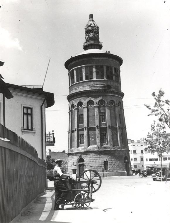 Povestea cuvintelor: De unde au luat românii numele Foișorului 19011401