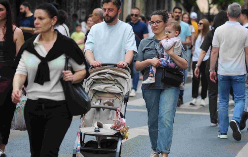 Alocație unică de 2.500 de lei pentru fiecare nou-născut