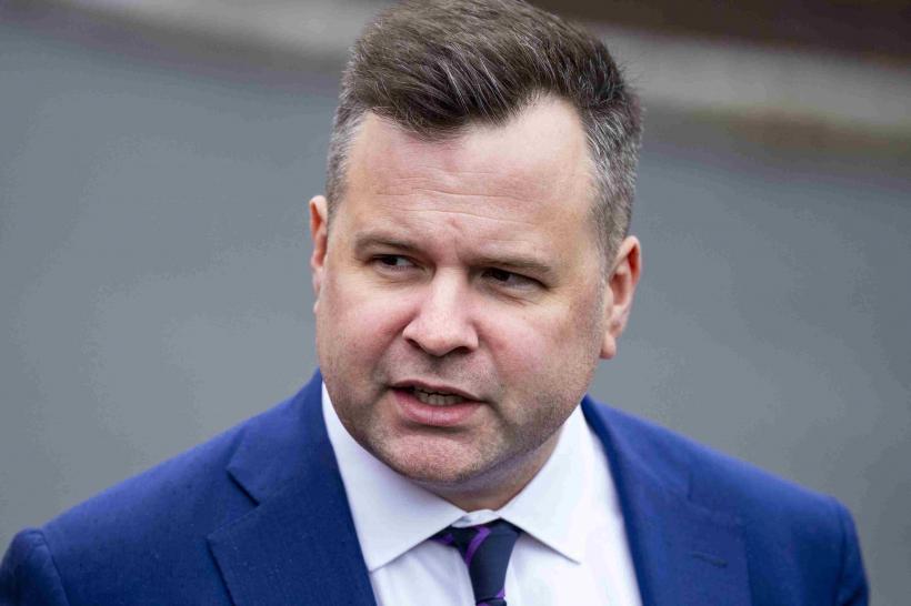 „Da, șefu’!” Omul lui Trump, numit la cârma spionajului american printr-o decizie șocantă