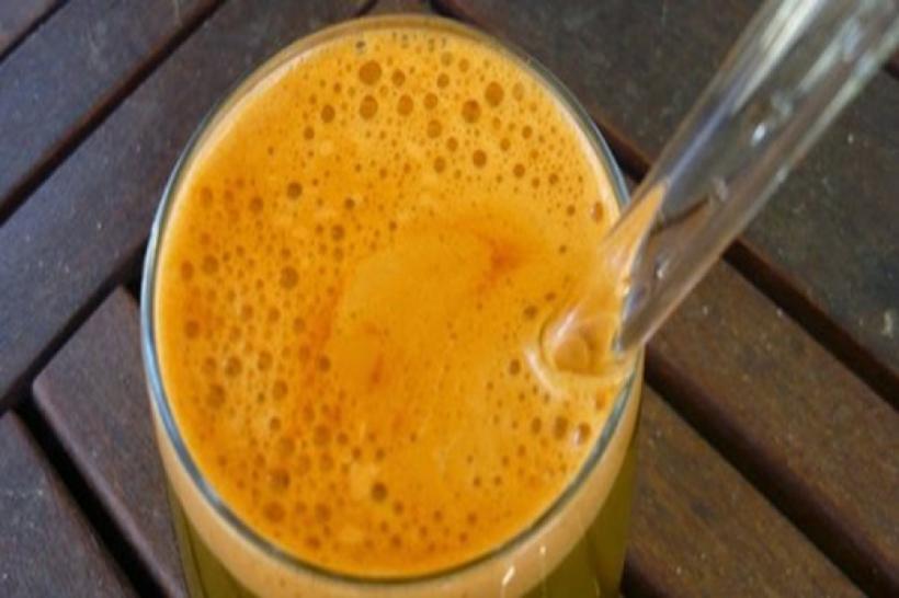 Băutura simplă cu efect antiinflamator. Combinația de turmeric și ghimbir care a cucerit internetul