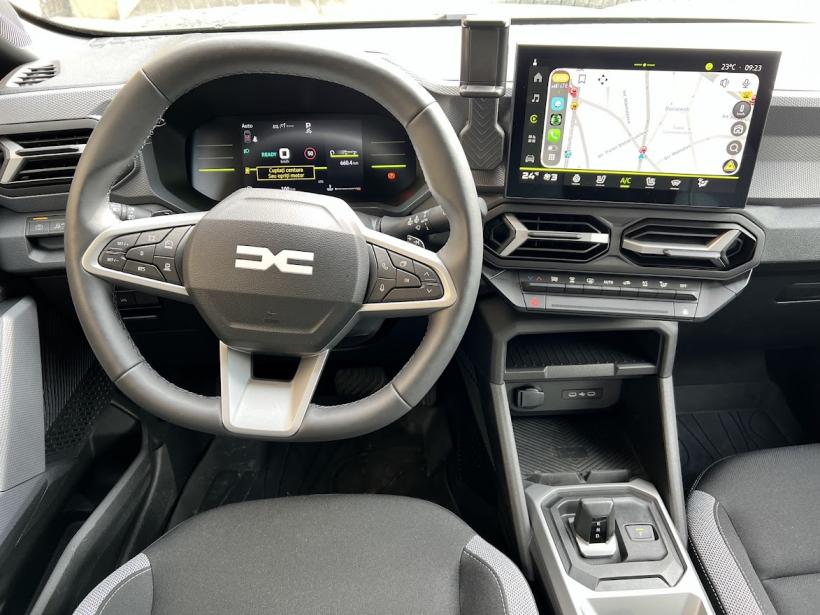 O mașină pe placul românului. Atuurile Dusterului: Automată, 4x4, puțin electrică, dar și pe gaz 19011820