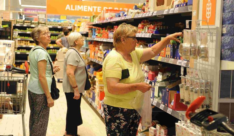 Prețul alimentelor a explodat în 2026, Guvernul vine cu același răspuns: extinderea plafonării adaosurilor comerciale 