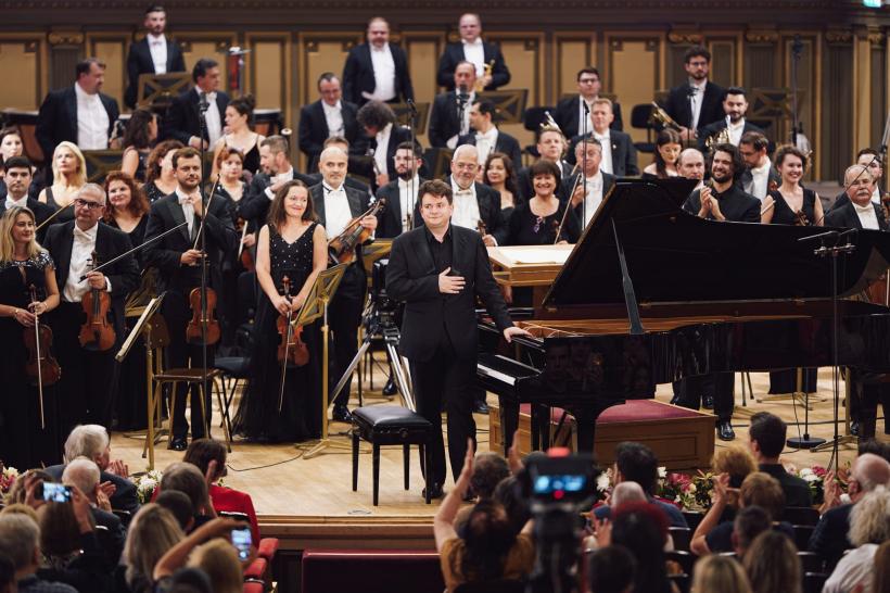 Un nou record istoric la Concursul Internațional George Enescu: 645 de tineri muzicieni din 55 de țări s-au înscris la secțiunile instrumentale de vioară, violoncel și pian 19011871