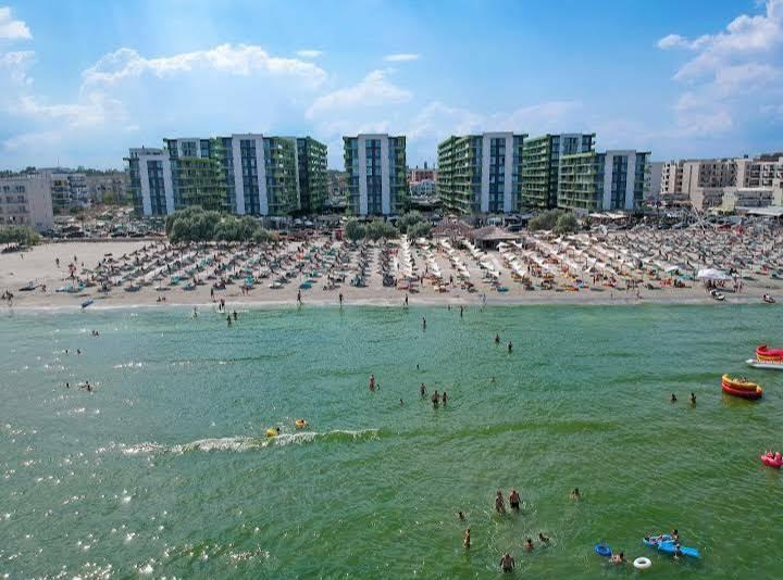 Dronele de la Marea Neagră nu au distrus turismul pe Litoral şi în Deltă 19012150