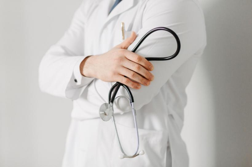 Grevă japoneză în spitale față de proiectul noii legi a salarizării