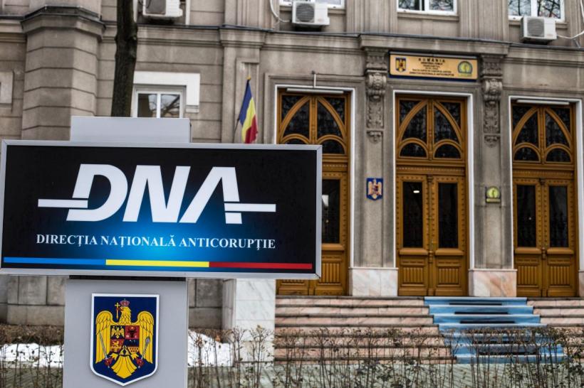 DNA: Inspector de muncă din Constanța, prins în flagrant după ce ar fi încasat o mită de 20.000 de lei