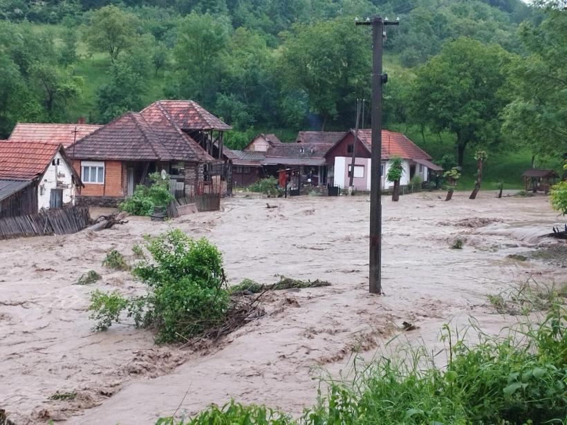 Pericol de viituri: Hidrologii avertizează județele Vaslui și Galați